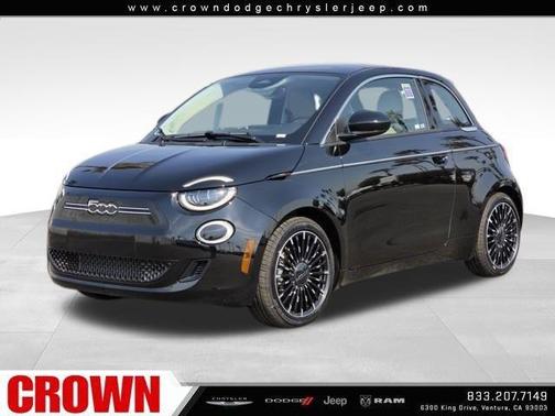 2025 FIAT 500e Base