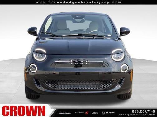 2025 FIAT 500e Base