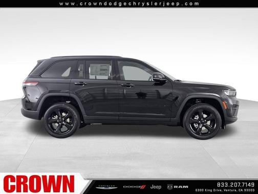 2025 Jeep Grand Cherokee Laredo