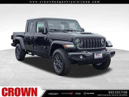 Black Clearcoat 2026 Jeep Gladiator Sport