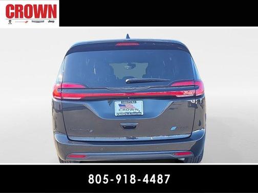 2022 Chrysler Pacifica Hybrid Touring L
