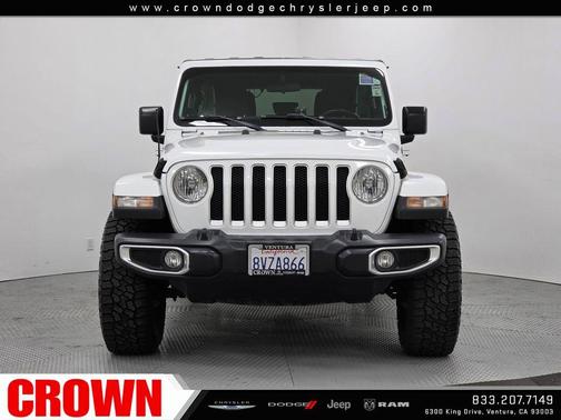 Bright White Clearcoat 2018 Jeep Wrangler Unlimited Sahara