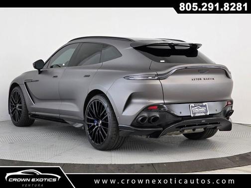 Jet Black 2024 Aston Martin DBX 707