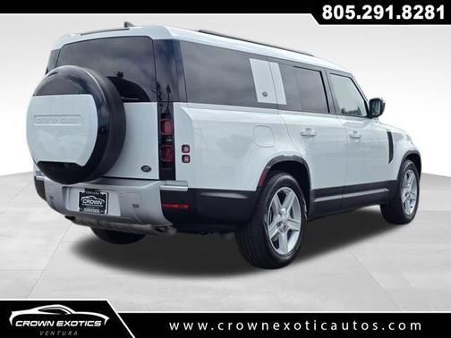 2023 Land Rover Defender SE