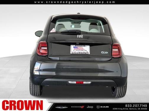2025 FIAT 500e Base