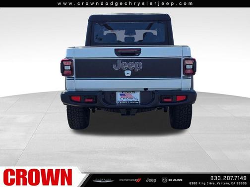 Bright White Clearcoat 2026 Jeep Gladiator Rubicon