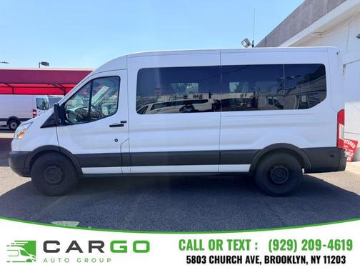 Oxford White 2017 Ford Transit-350 XLT