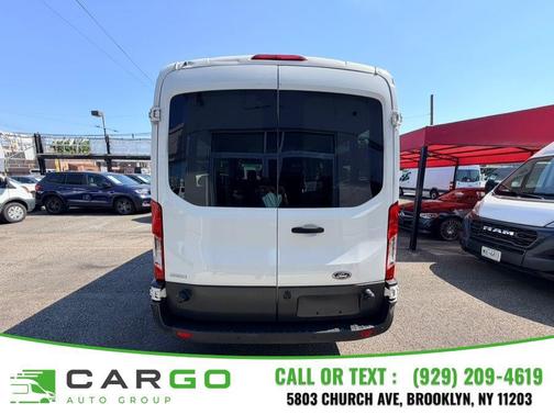 Oxford White 2017 Ford Transit-350 XLT