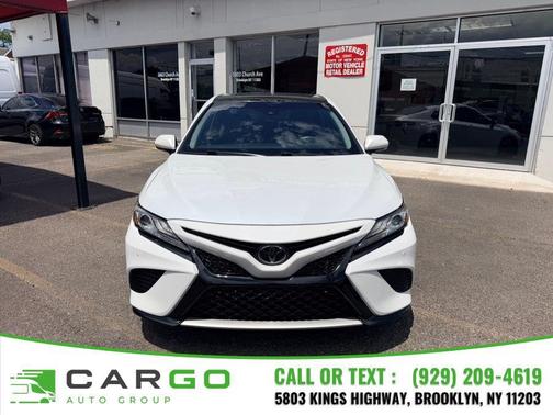 Wind Chill Pearl 2018 Toyota Camry XSE