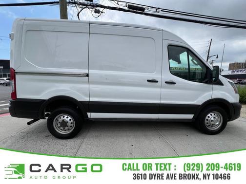 2022 Ford Transit-250 Base