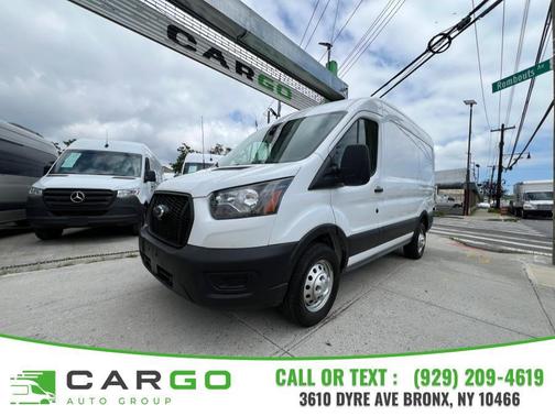 2022 Ford Transit-250 Base