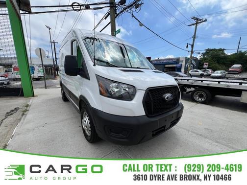 2022 Ford Transit-250 Base
