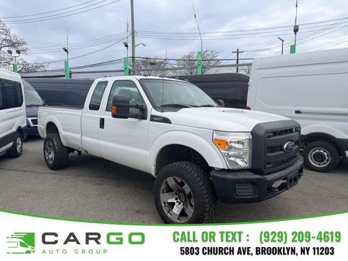 Oxford White 2014 Ford F-250 XLT Truck