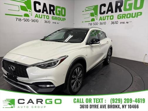 2018 INFINITI QX30 Premium