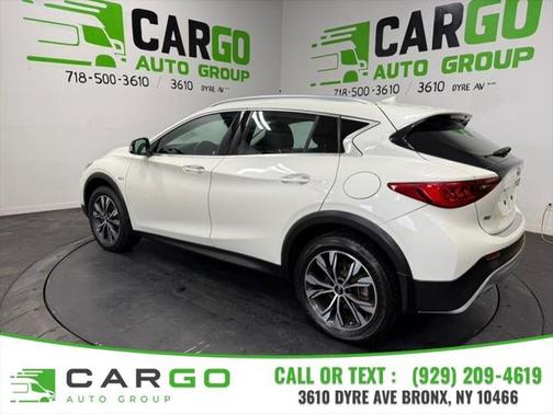 2018 INFINITI QX30 Premium