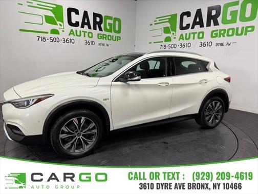 2018 INFINITI QX30 Premium