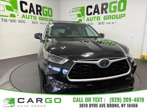 2023 Toyota Highlander Hybrid Platinum