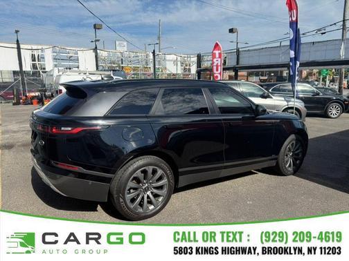 Black 2018 Land Rover Range Rover Velar P380 SE R-Dynamic
