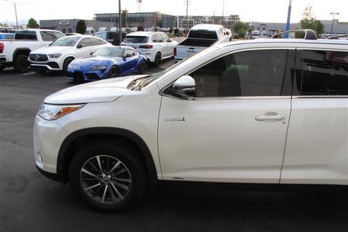 2019 Toyota Highlander Hybrid XLE