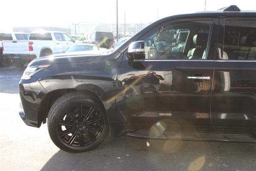 2017 Lexus LX 570 Base