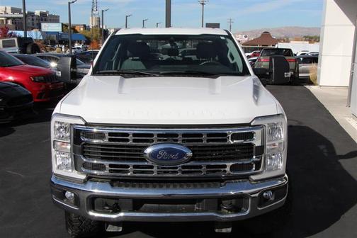 2023 Ford F-350 XLT