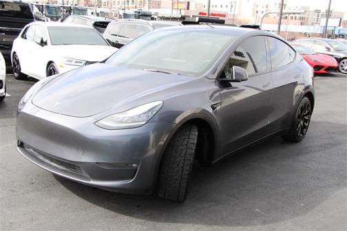 2022 Tesla Model Y Long Range Dual Motor All-Wheel Drive
