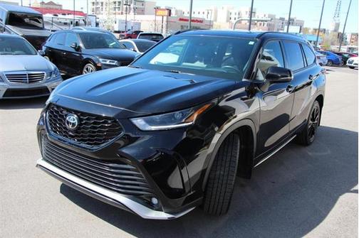 2023 Toyota Highlander XSE