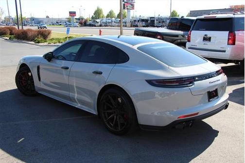 2018 Porsche Panamera Turbo