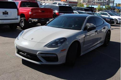 2018 Porsche Panamera Turbo