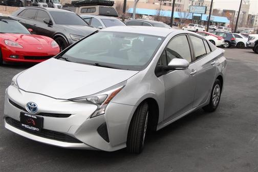 2016 Toyota Prius Two