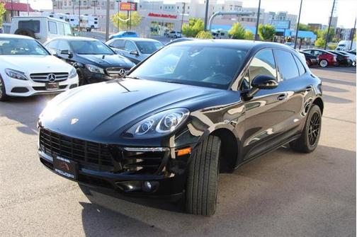 2018 Porsche Macan Base