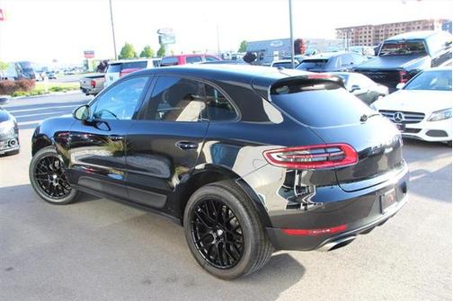 2018 Porsche Macan Base