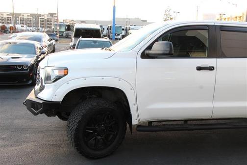 2018 Toyota Tundra SR5