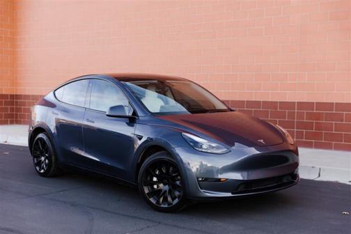 2023 Tesla Model Y Long Range Dual Motor All-Wheel Drive