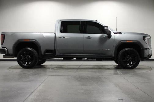 Sterling Metallic 2024 GMC Sierra 3500 AT4