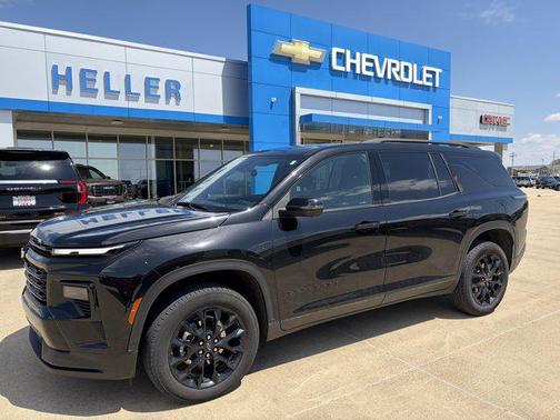 Mosaic Black Metallic 2024 Chevrolet Traverse LT