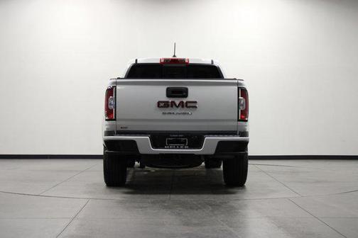 Summit White 2022 GMC Canyon Elevation