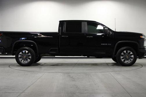 2024 Chevrolet Silverado 2500 Custom