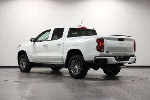 Summit White 2026 Chevrolet Colorado LT