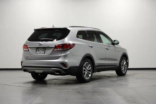 2018 Hyundai SANTA FE SE
