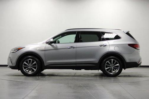 2018 Hyundai SANTA FE SE