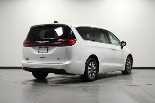 Bright White Clearcoat 2023 Chrysler Pacifica Hybrid Touring L