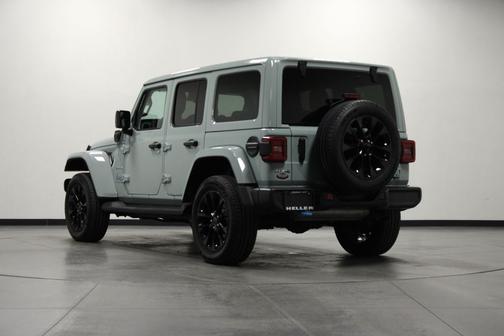 Earl Clearcoat 2024 Jeep Wrangler 4xe Sahara