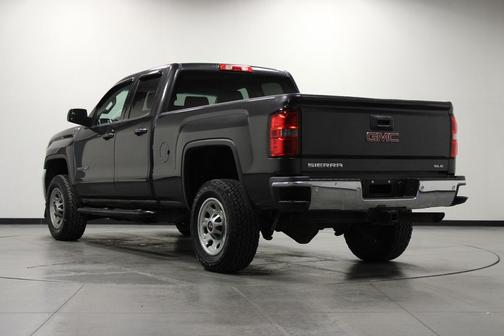 Onyx Black 2015 GMC Sierra 2500 SLE