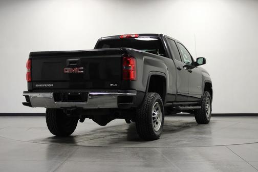 Onyx Black 2015 GMC Sierra 2500 SLE