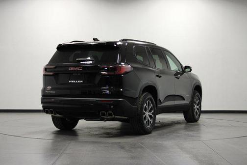 2026 GMC Acadia AWD AT4