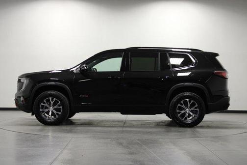 2026 GMC Acadia AWD AT4