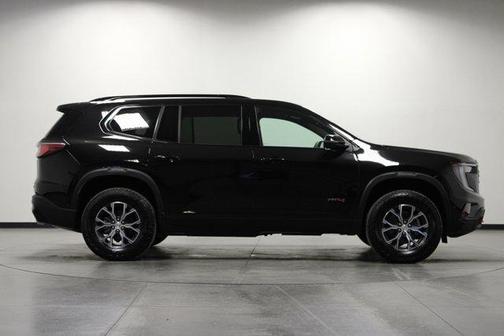 2026 GMC Acadia AWD AT4