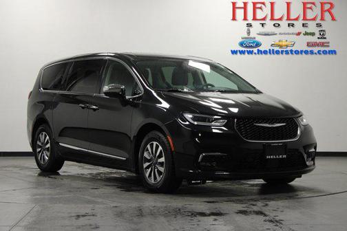 2022 Chrysler Pacifica Hybrid Limited