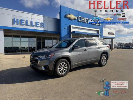 Satin Steel Metallic 2018 Chevrolet Traverse LT Cloth